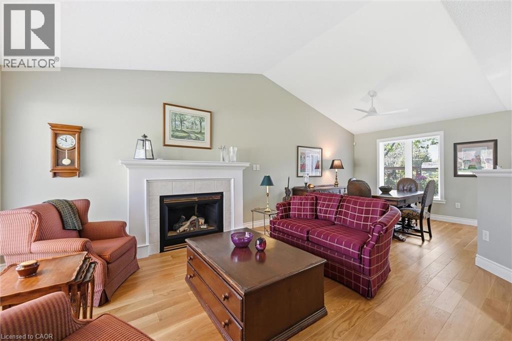 












15 BAYSHORE Court

,
Port Dover,




Ontario
N0A1N7

