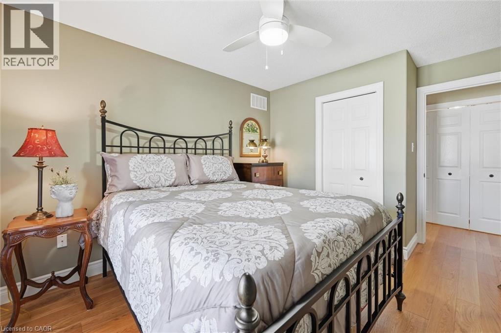 












15 BAYSHORE Court

,
Port Dover,




Ontario
N0A1N7

