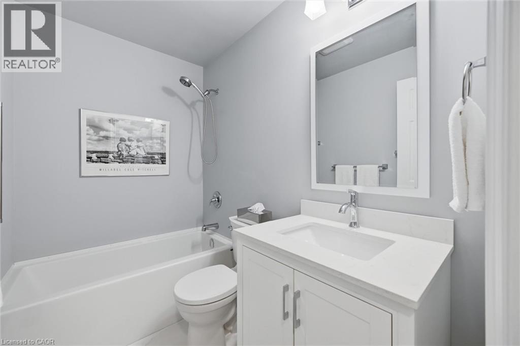 












15 BAYSHORE Court

,
Port Dover,




Ontario
N0A1N7

