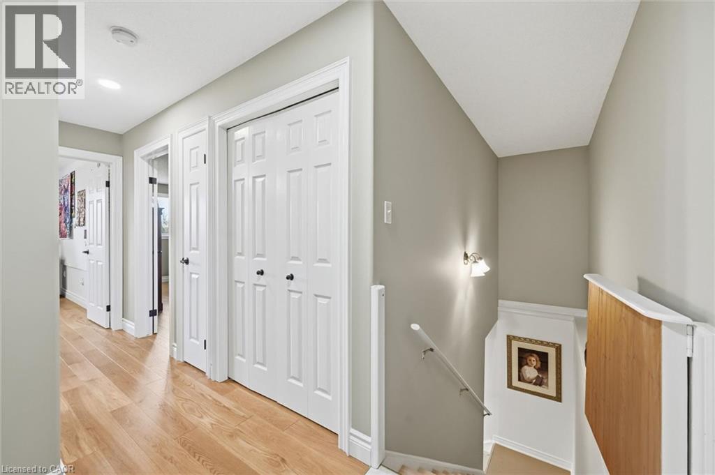 












15 BAYSHORE Court

,
Port Dover,




Ontario
N0A1N7

