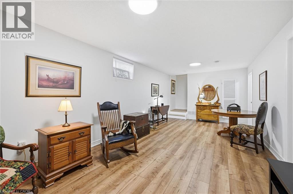 












15 BAYSHORE Court

,
Port Dover,




Ontario
N0A1N7

