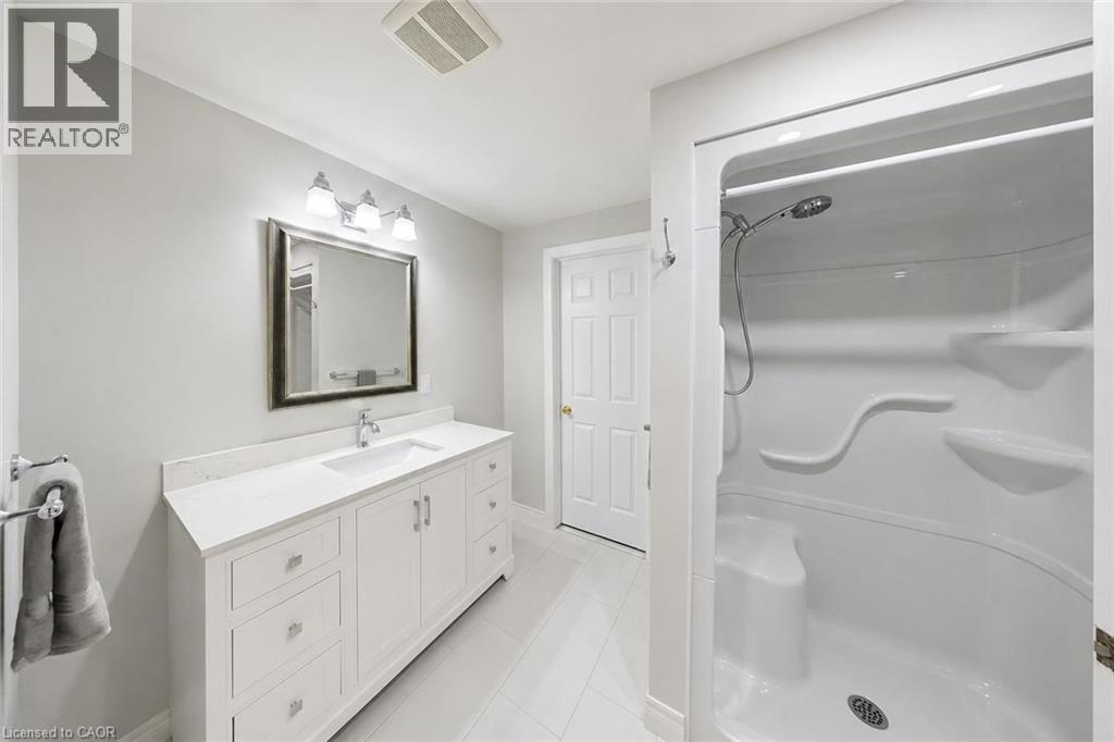 












15 BAYSHORE Court

,
Port Dover,




Ontario
N0A1N7

