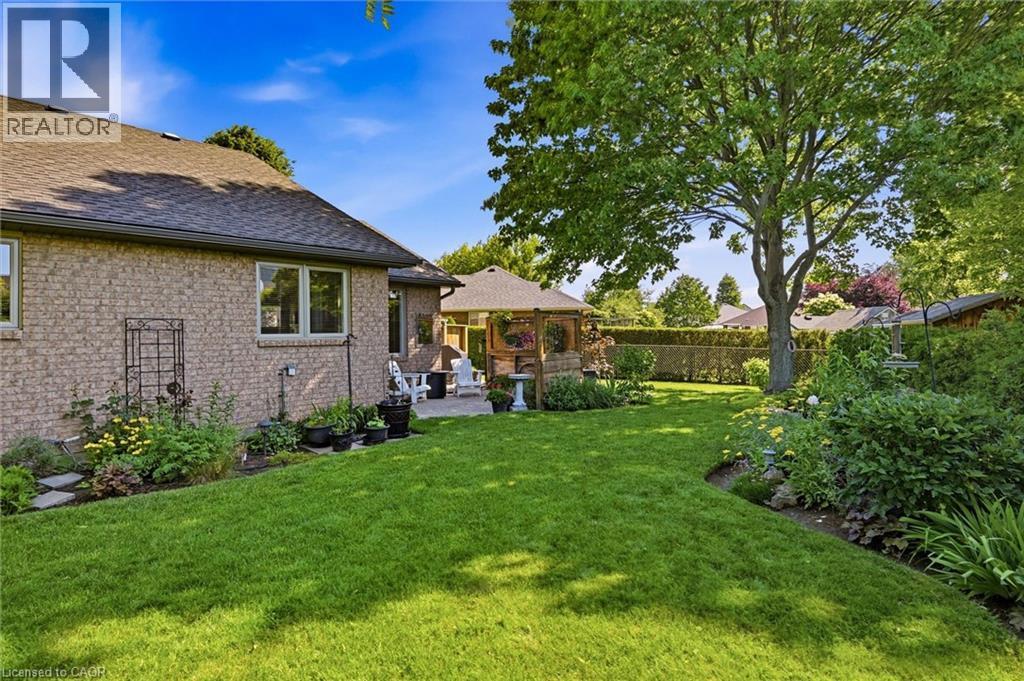 












15 BAYSHORE Court

,
Port Dover,




Ontario
N0A1N7

