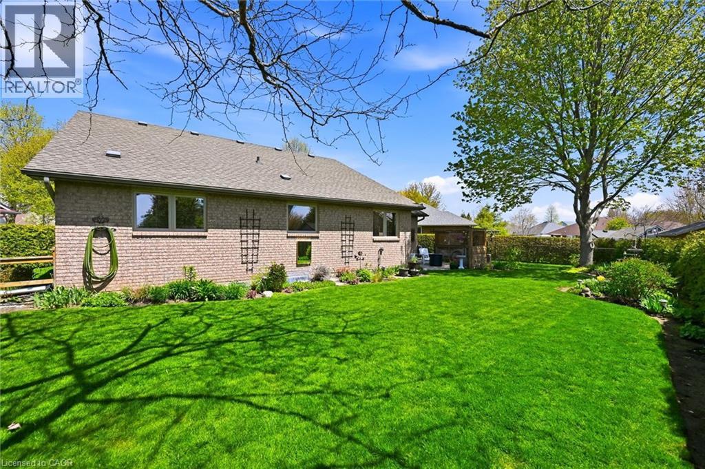 












15 BAYSHORE Court

,
Port Dover,




Ontario
N0A1N7

