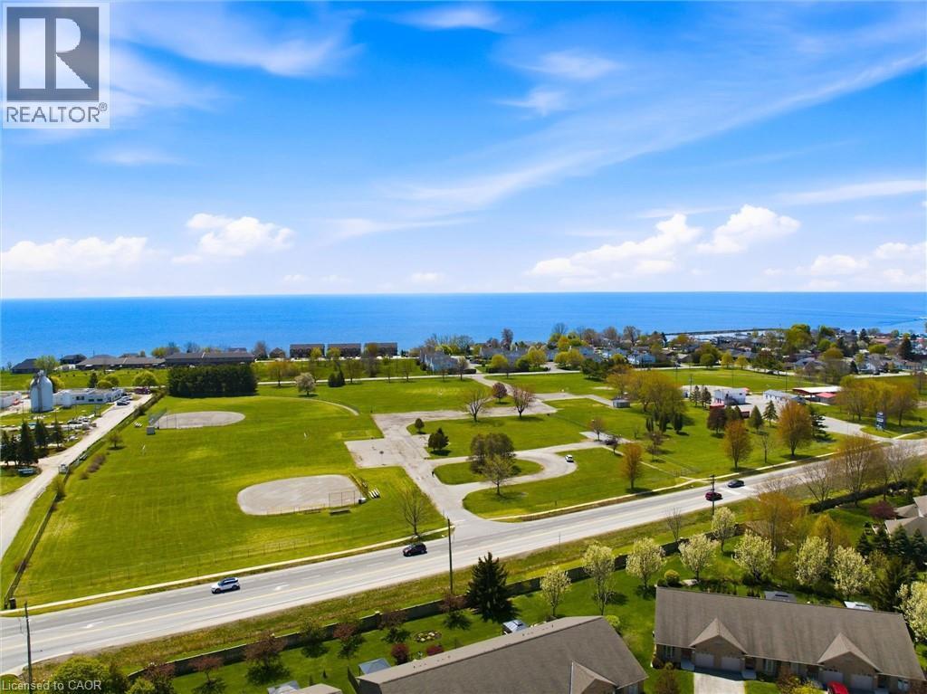 












15 BAYSHORE Court

,
Port Dover,




Ontario
N0A1N7

