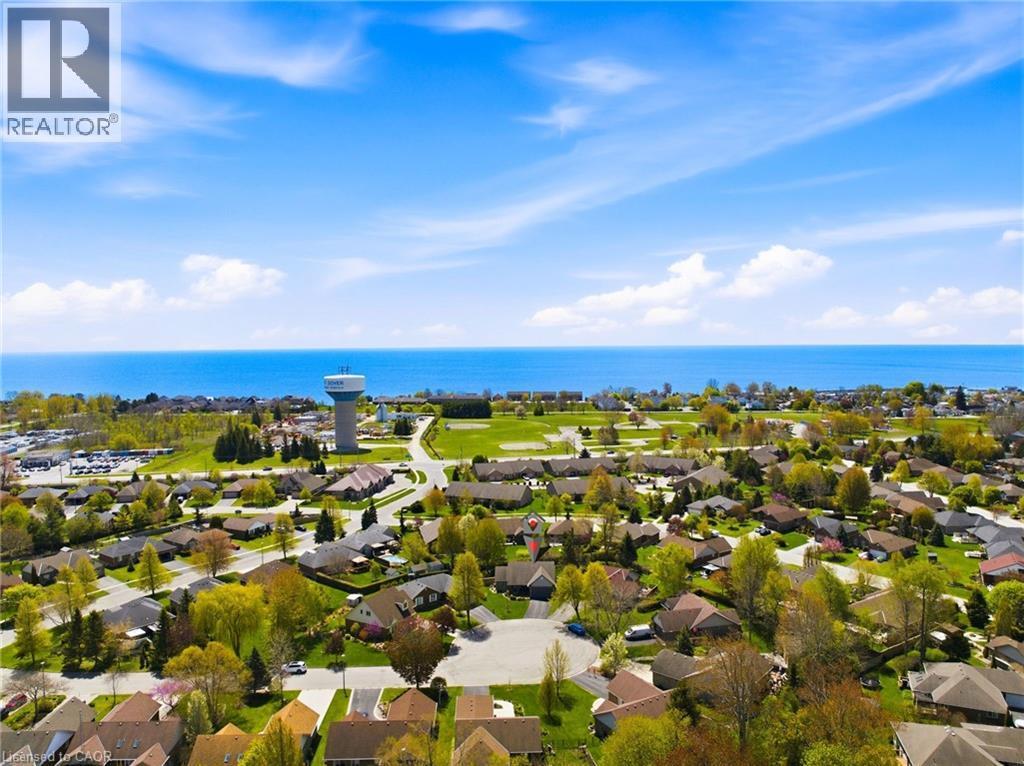 












15 BAYSHORE Court

,
Port Dover,




Ontario
N0A1N7


