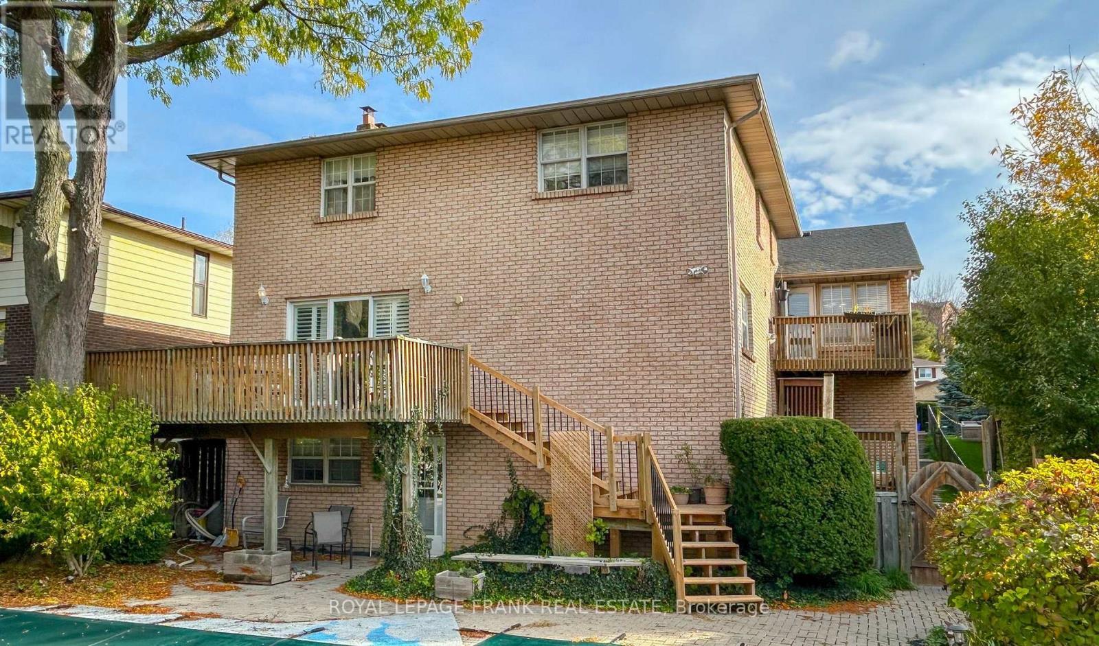 












312 CUMBERLAND COURT

,
Oshawa (Donevan),




Ontario
L1H8E7

