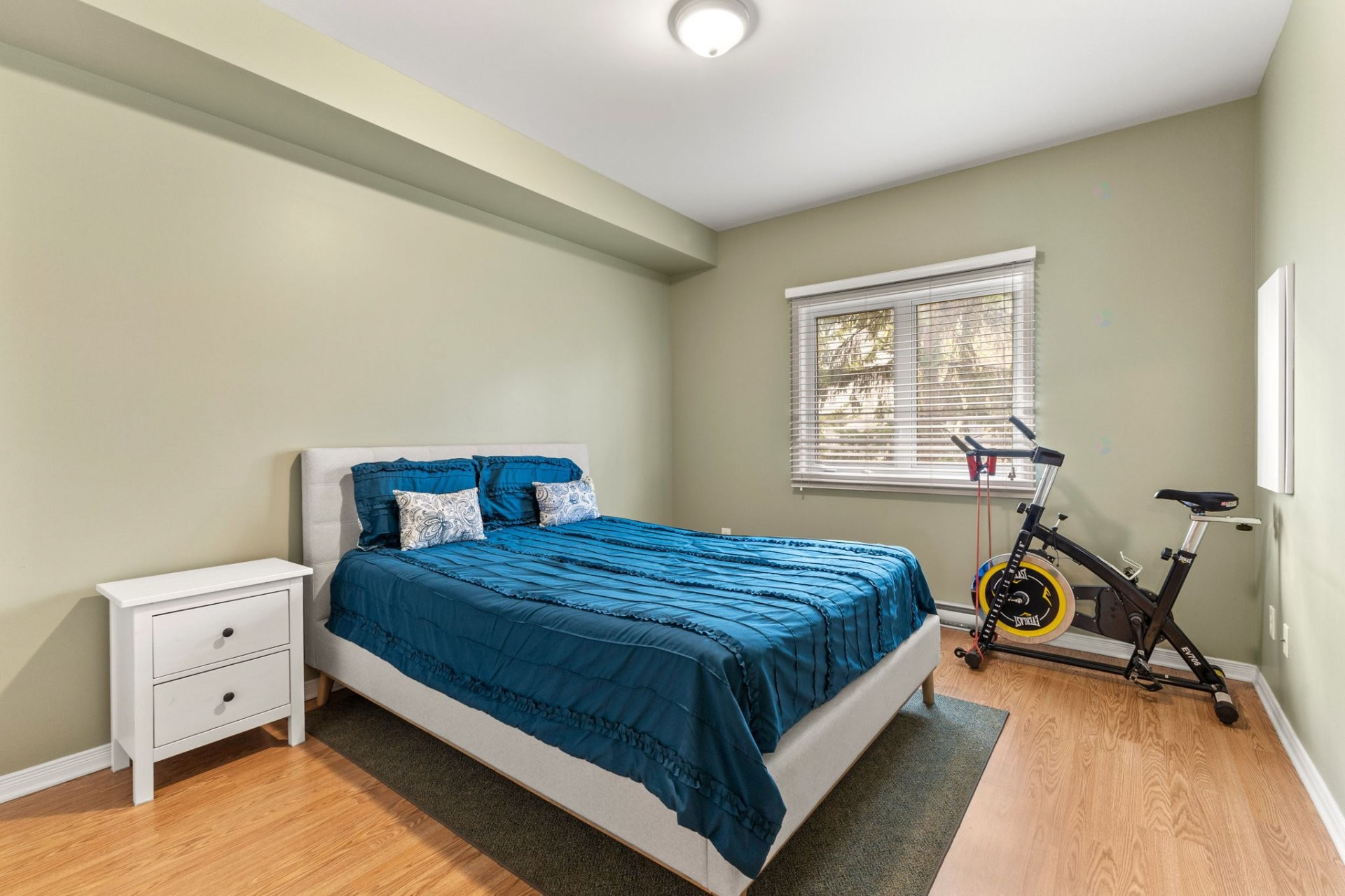 









62


Rue du Zénith

, 2,
Gatineau (Hull),




QC
J9A0A4


