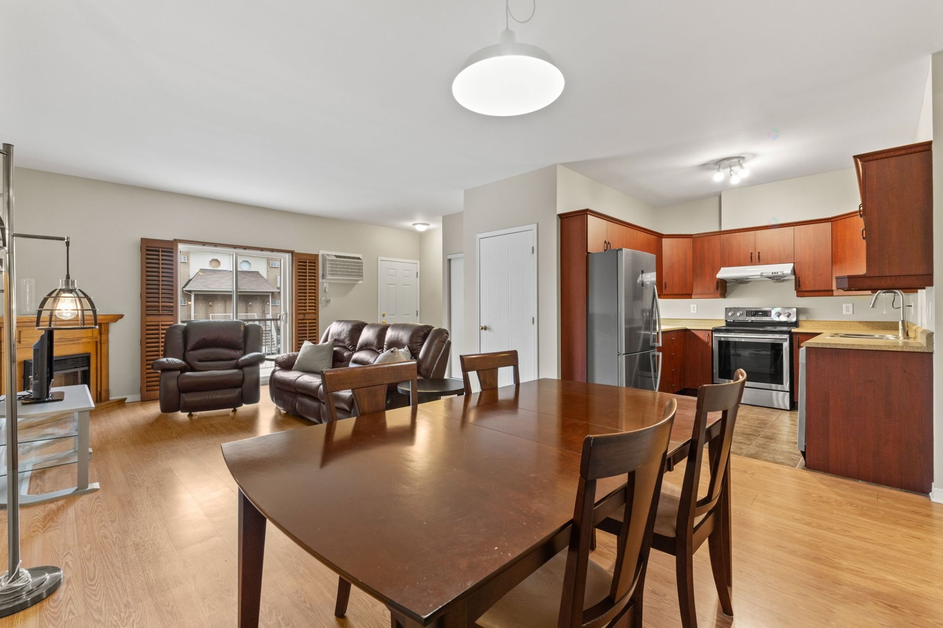 









62


Rue du Zénith

, 2,
Gatineau (Hull),




QC
J9A0A4

