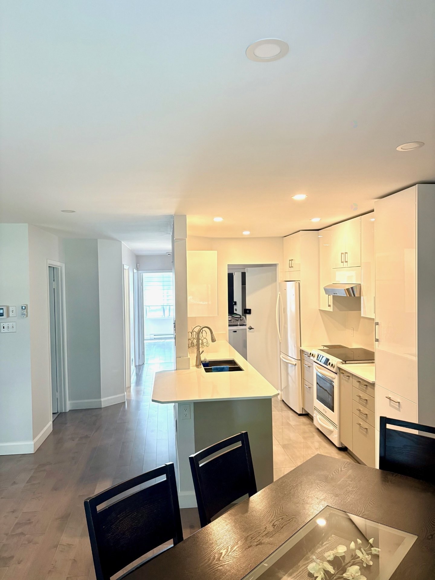 









3073


Rue Édouard-Montpetit

, 208,
Laval (Chomedey),




QC
H7T2T5

