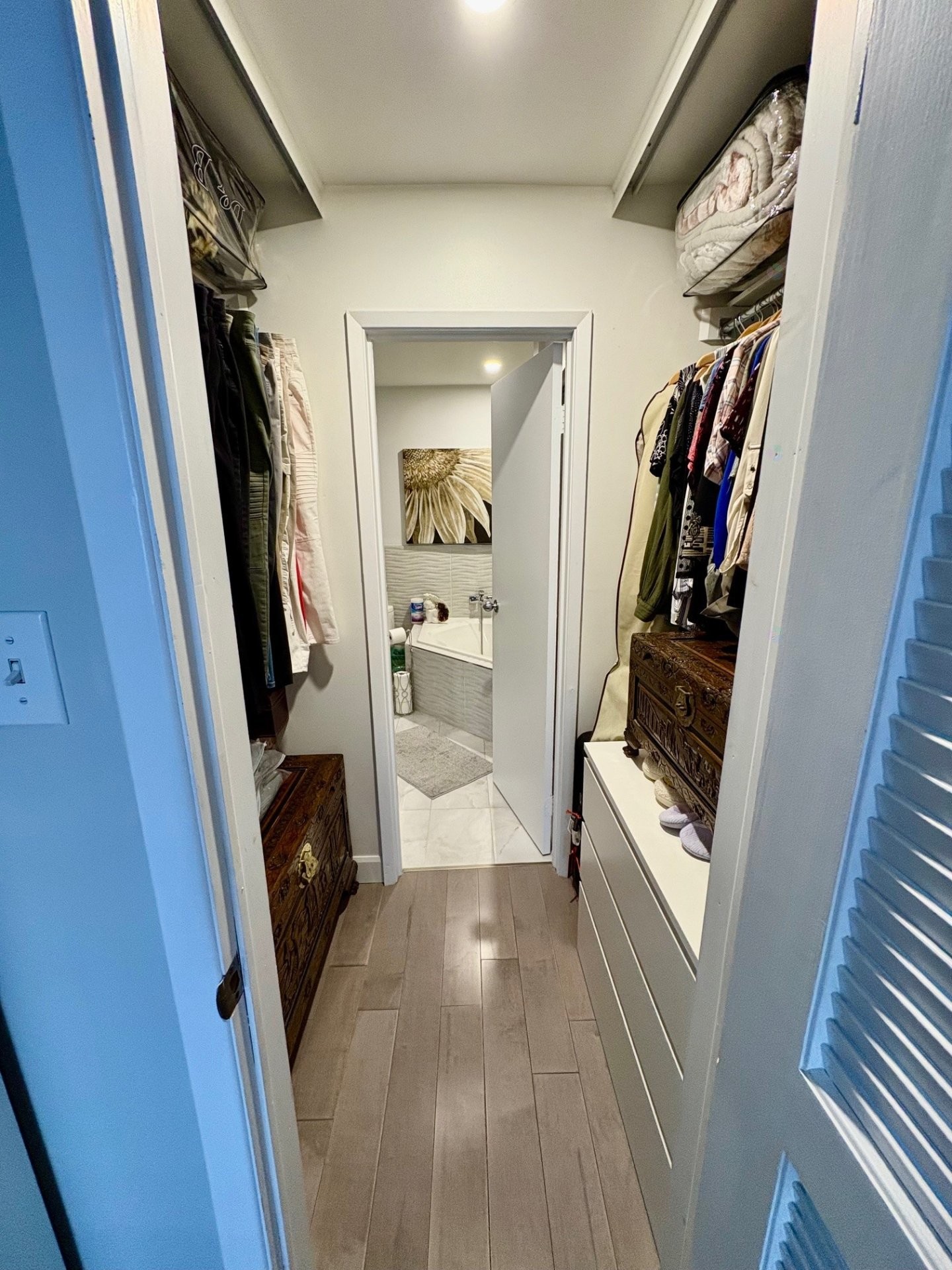 









3073


Rue Édouard-Montpetit

, 208,
Laval (Chomedey),




QC
H7T2T5


