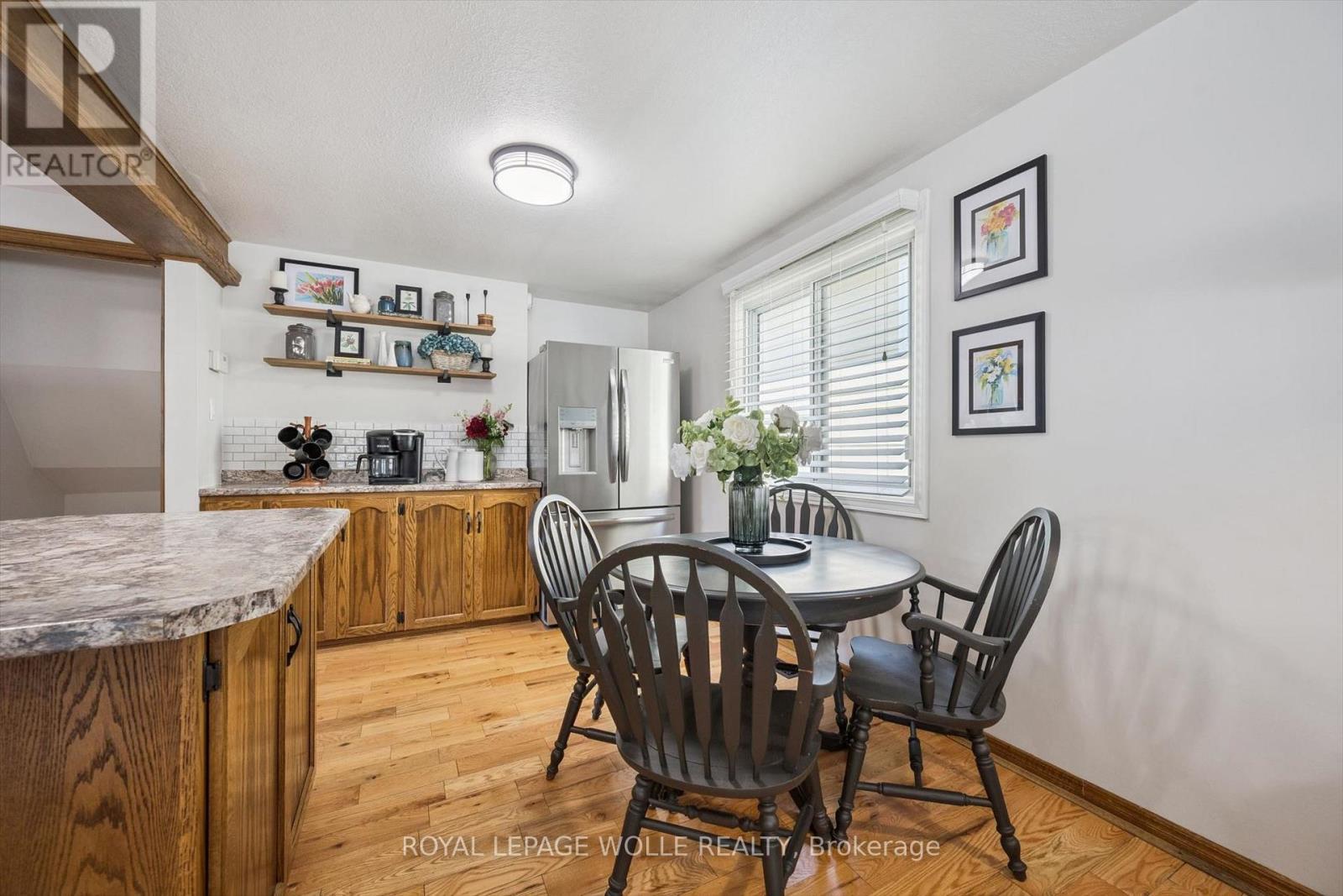 












34 ASPEN CRESCENT

,
Woolwich,




Ontario
N3B1J8


