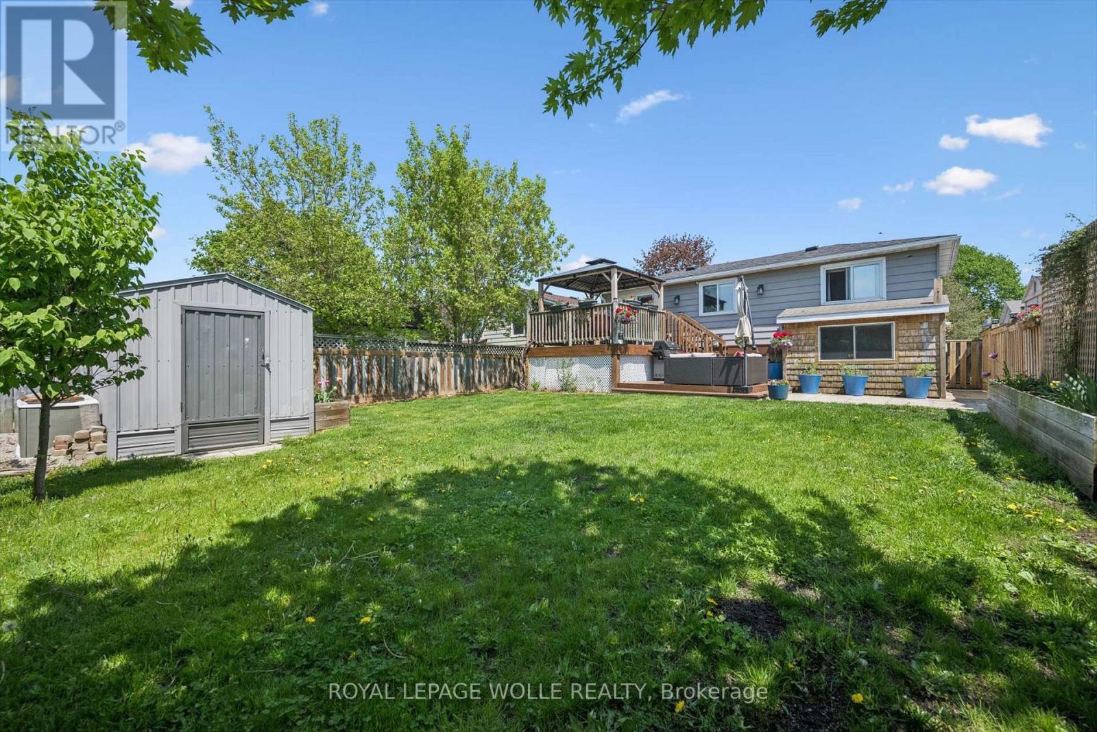 












34 ASPEN CRESCENT

,
Woolwich,




Ontario
N3B1J8

