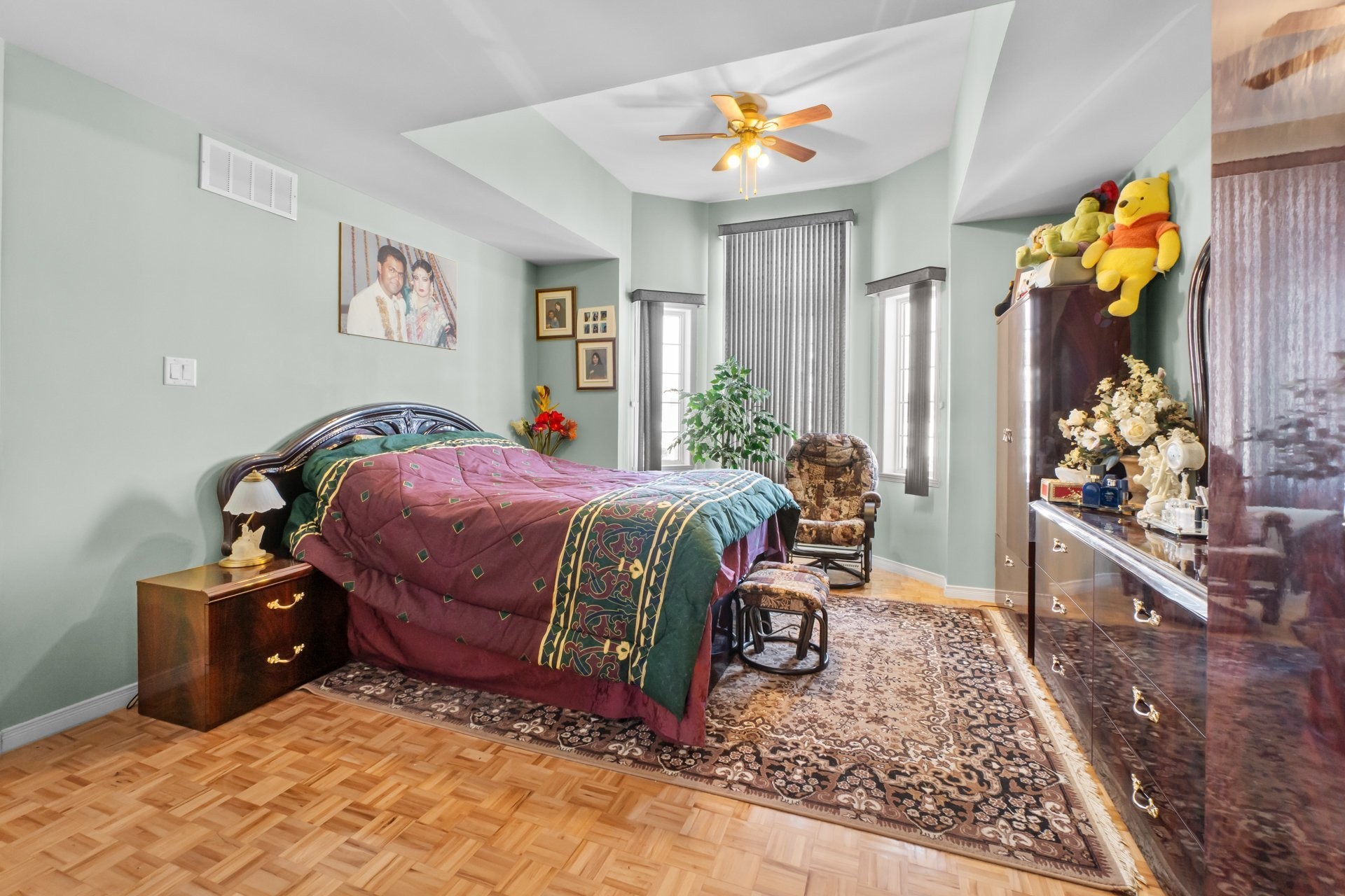 









6848


Rue Henri-Julien

,
Laval (Sainte-Rose),




QC
H7L5X7

