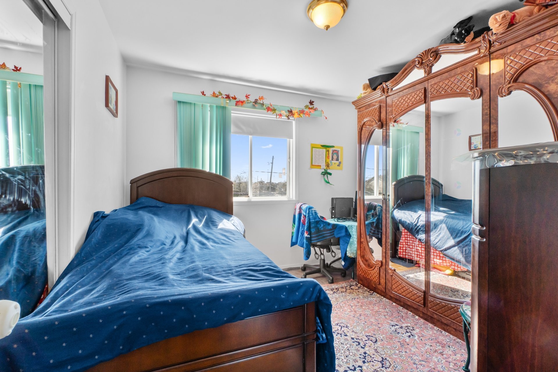 









6848


Rue Henri-Julien

,
Laval (Sainte-Rose),




QC
H7L5X7

