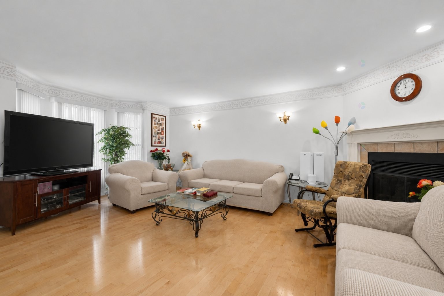 









6848


Rue Henri-Julien

,
Laval (Sainte-Rose),




QC
H7L5X7

