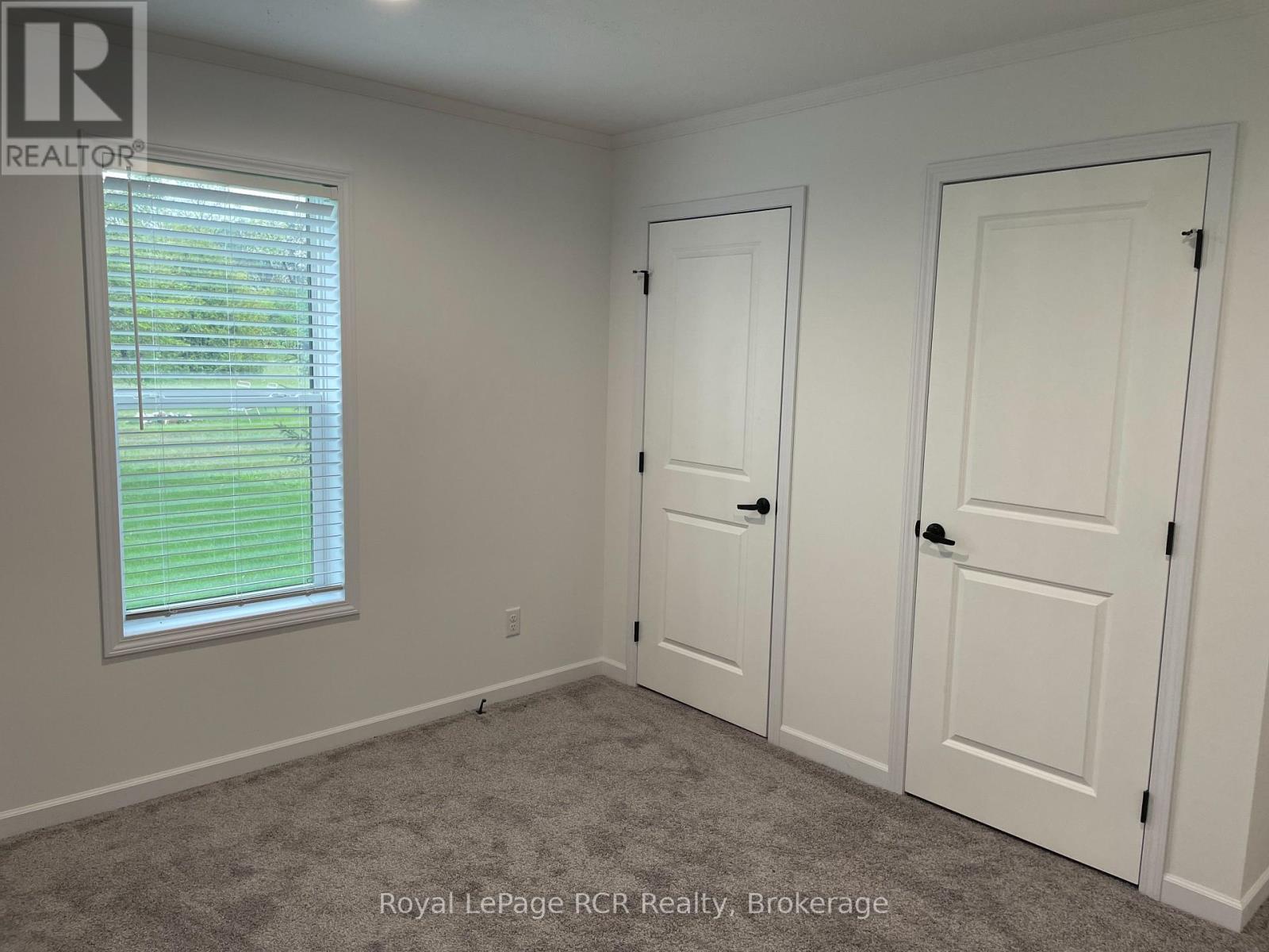 












212 SPRUCE DRIVE

,
West Grey,




Ontario
N4N3B8

