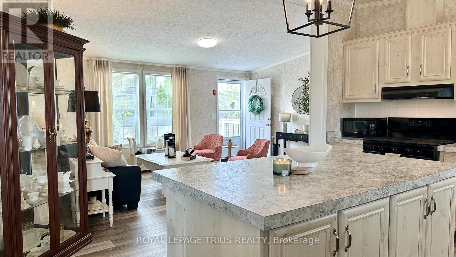 












4 CRICKLEWOOD CRESCENT

,
Haldimand (Nanticoke),




Ontario
N0A1L0

