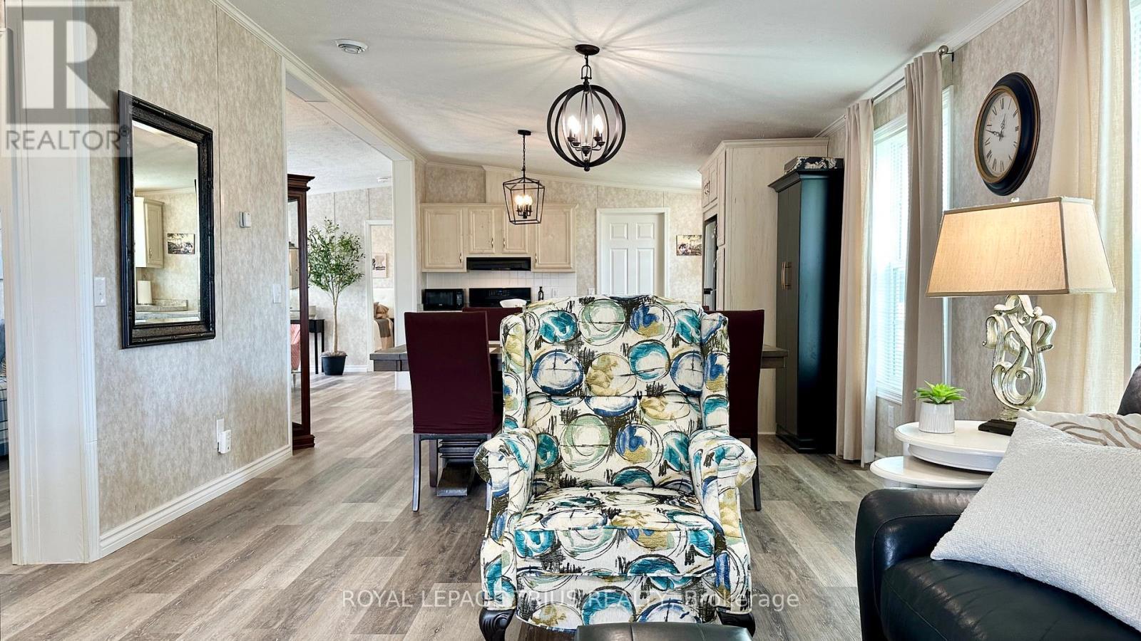












4 CRICKLEWOOD CRESCENT

,
Haldimand (Nanticoke),




Ontario
N0A1L0

