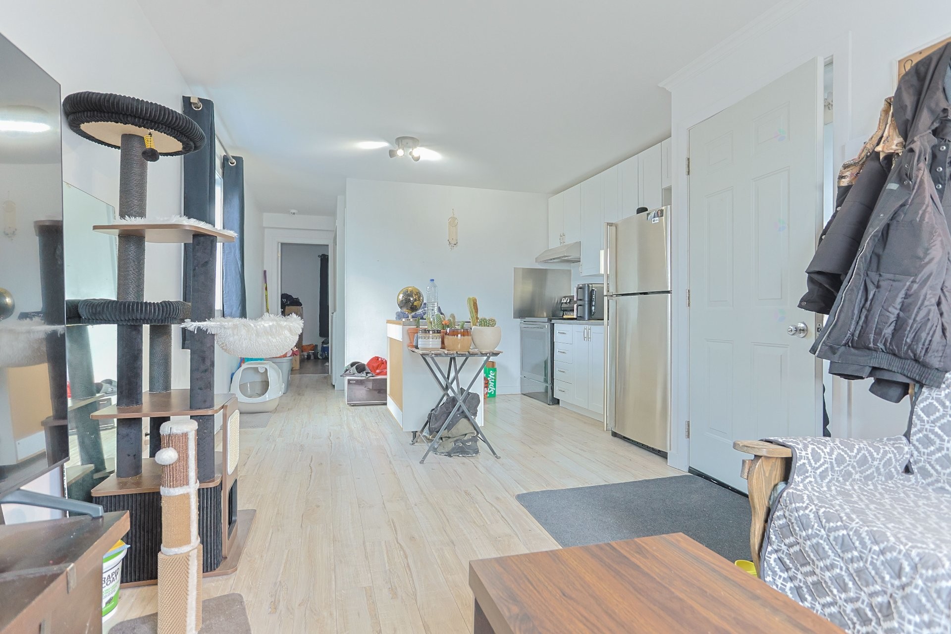 









1270


15e Rue

,
Shawinigan,




QC
G9T3W9

