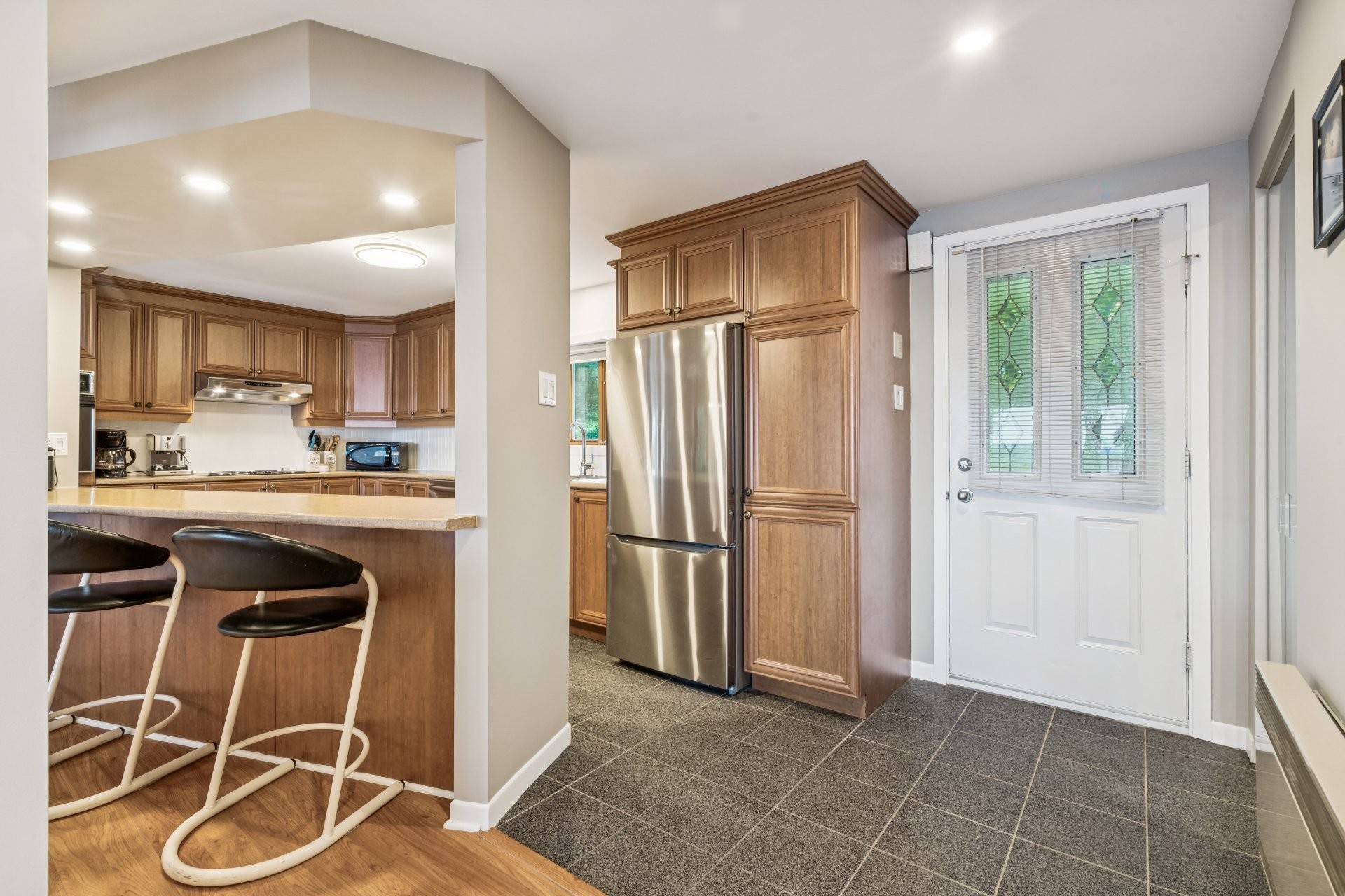 









724


Av. de Venise O.

,
Venise-en-Québec,




QC
J0J2K0

