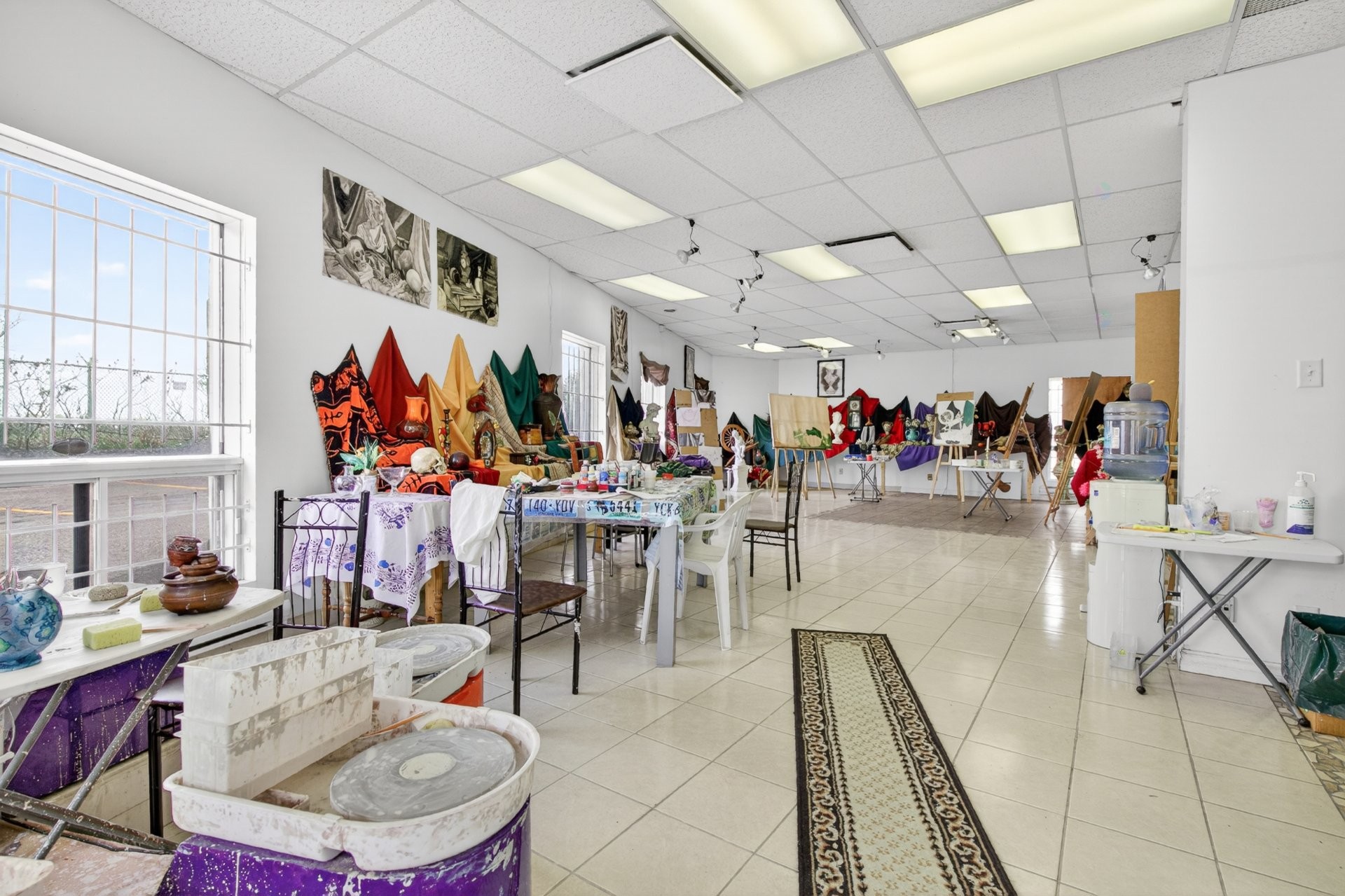 









1670


Place de Lierre

,
Laval (Vimont),




QC
H7G4X7

