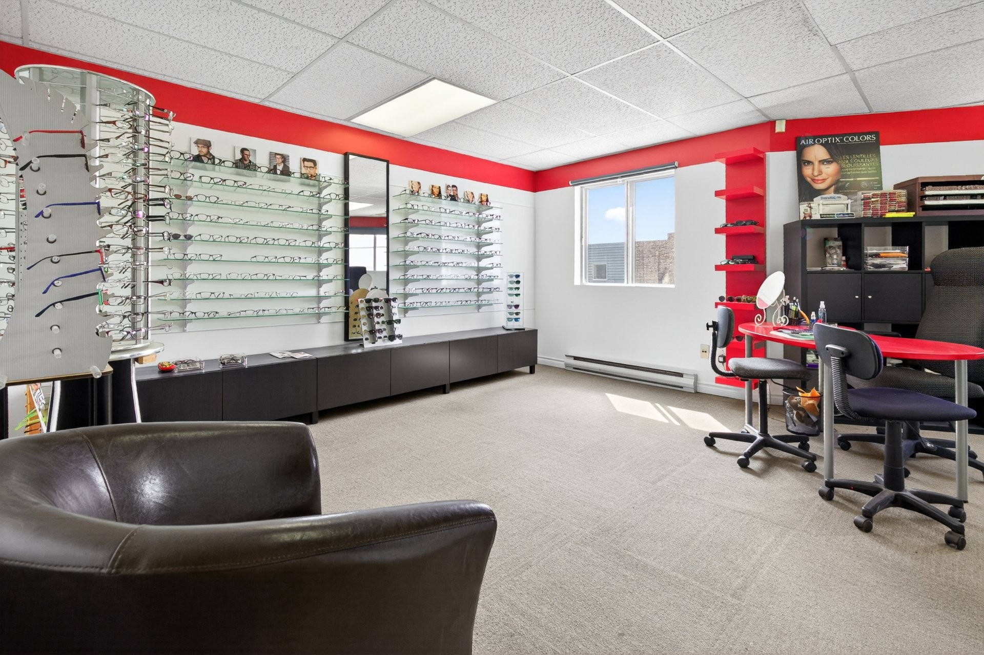 









1670


Place de Lierre

,
Laval (Vimont),




QC
H7G4X7

