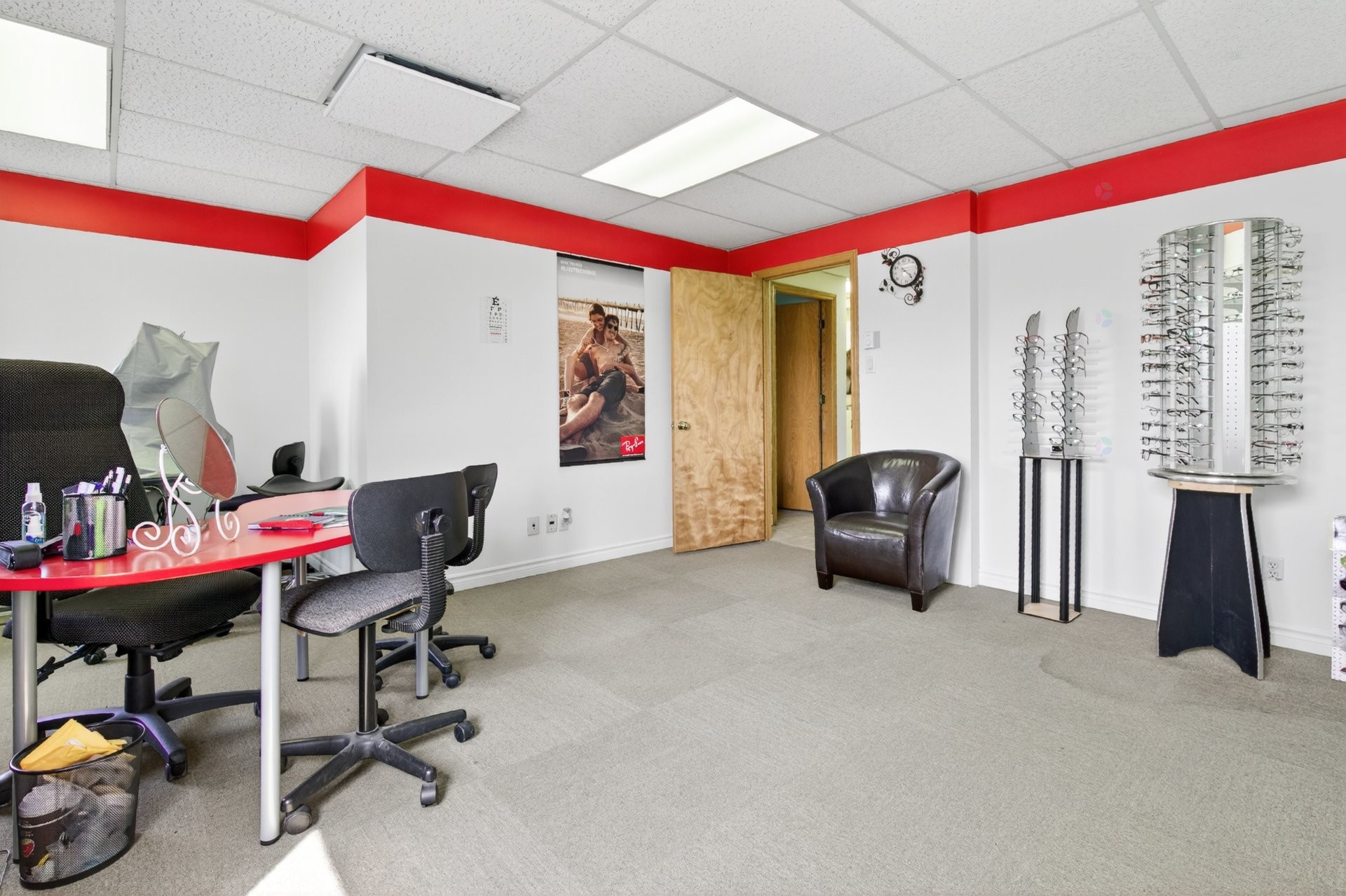 









1670


Place de Lierre

,
Laval (Vimont),




QC
H7G4X7

