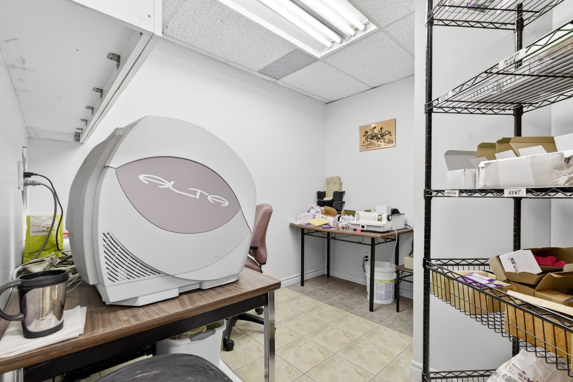 









1670


Place de Lierre

,
Laval (Vimont),




QC
H7G4X7

