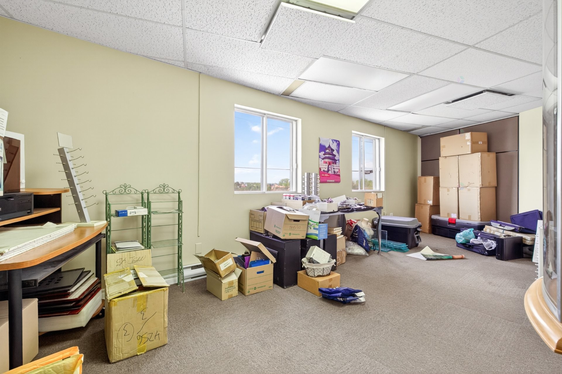 









1670


Place de Lierre

,
Laval (Vimont),




QC
H7G4X7

