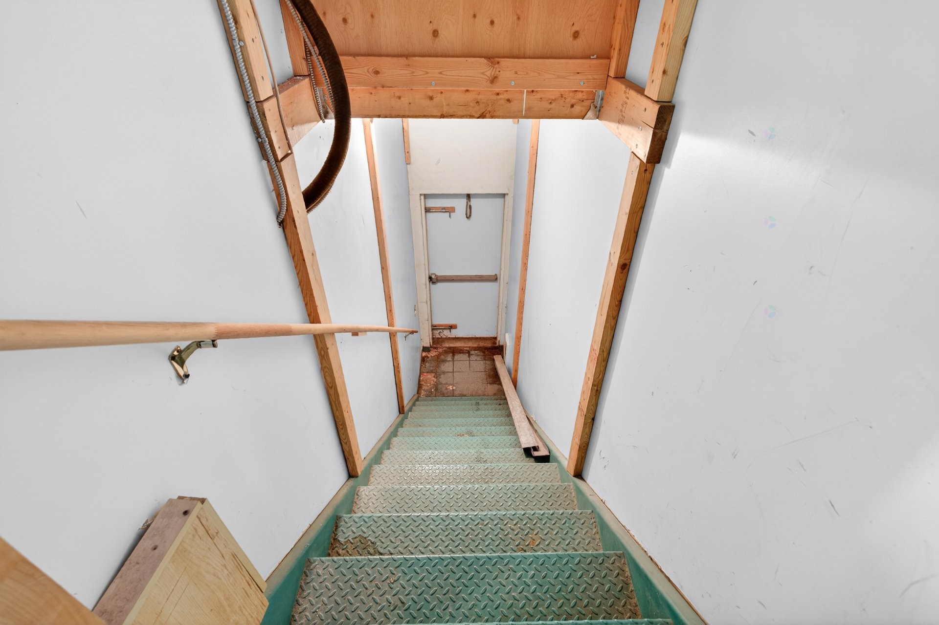 









1670


Place de Lierre

,
Laval (Vimont),




QC
H7G4X7

