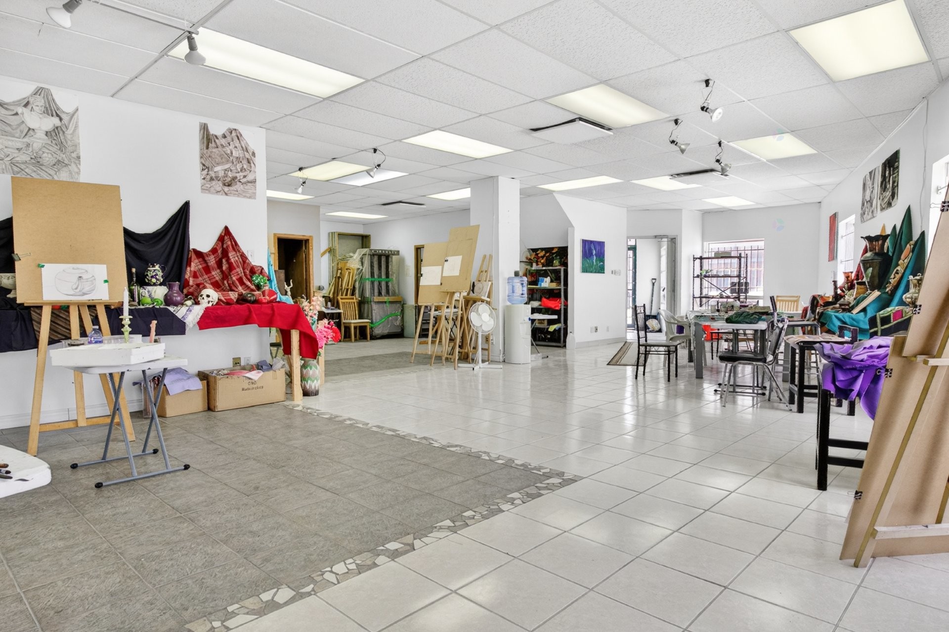









1670


Place de Lierre

,
Laval (Vimont),




QC
H7G4X7


