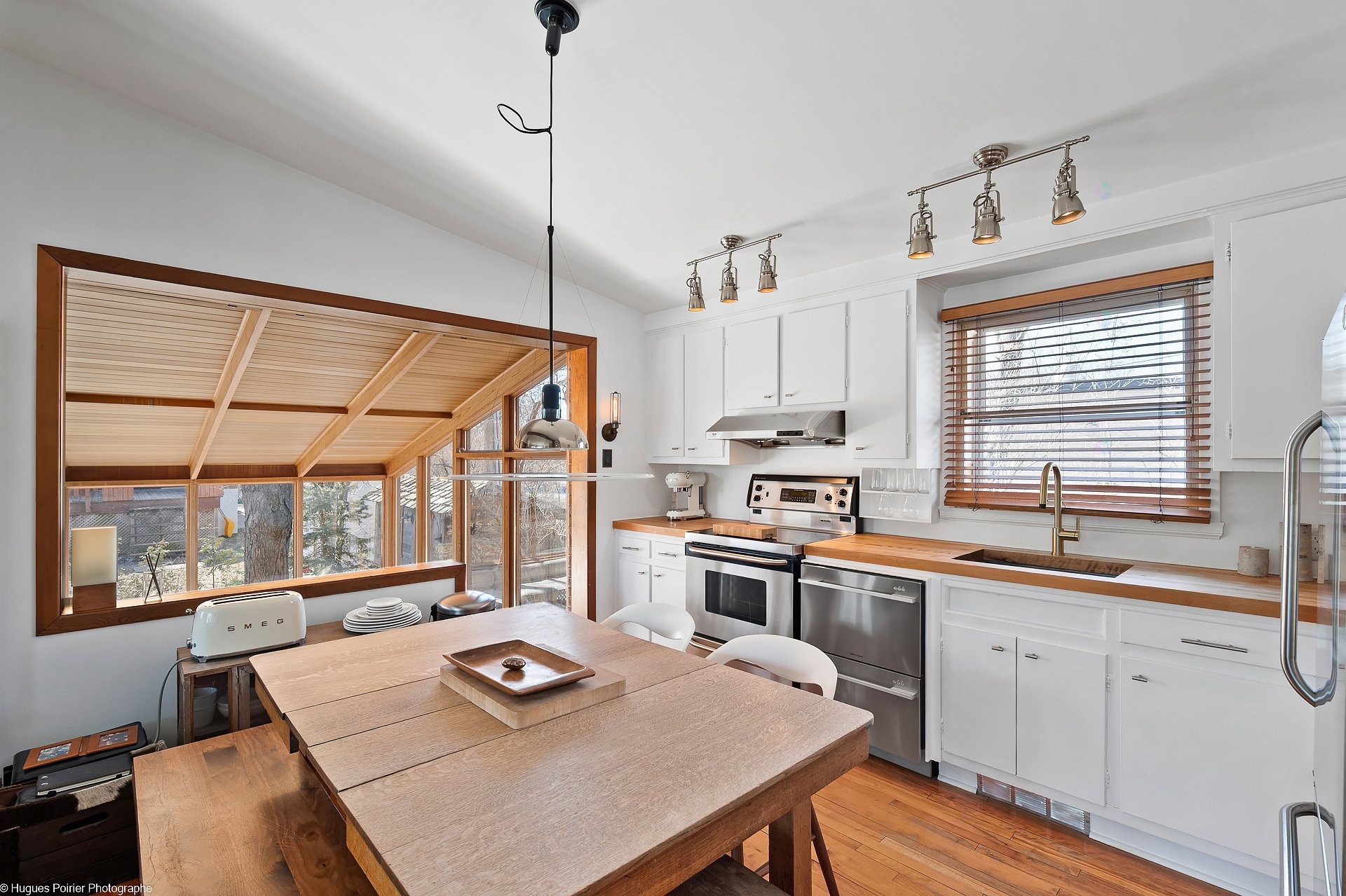 









3230


Rue McCarthy

,
Montréal (Saint-Laurent),




QC
H4K2A2

