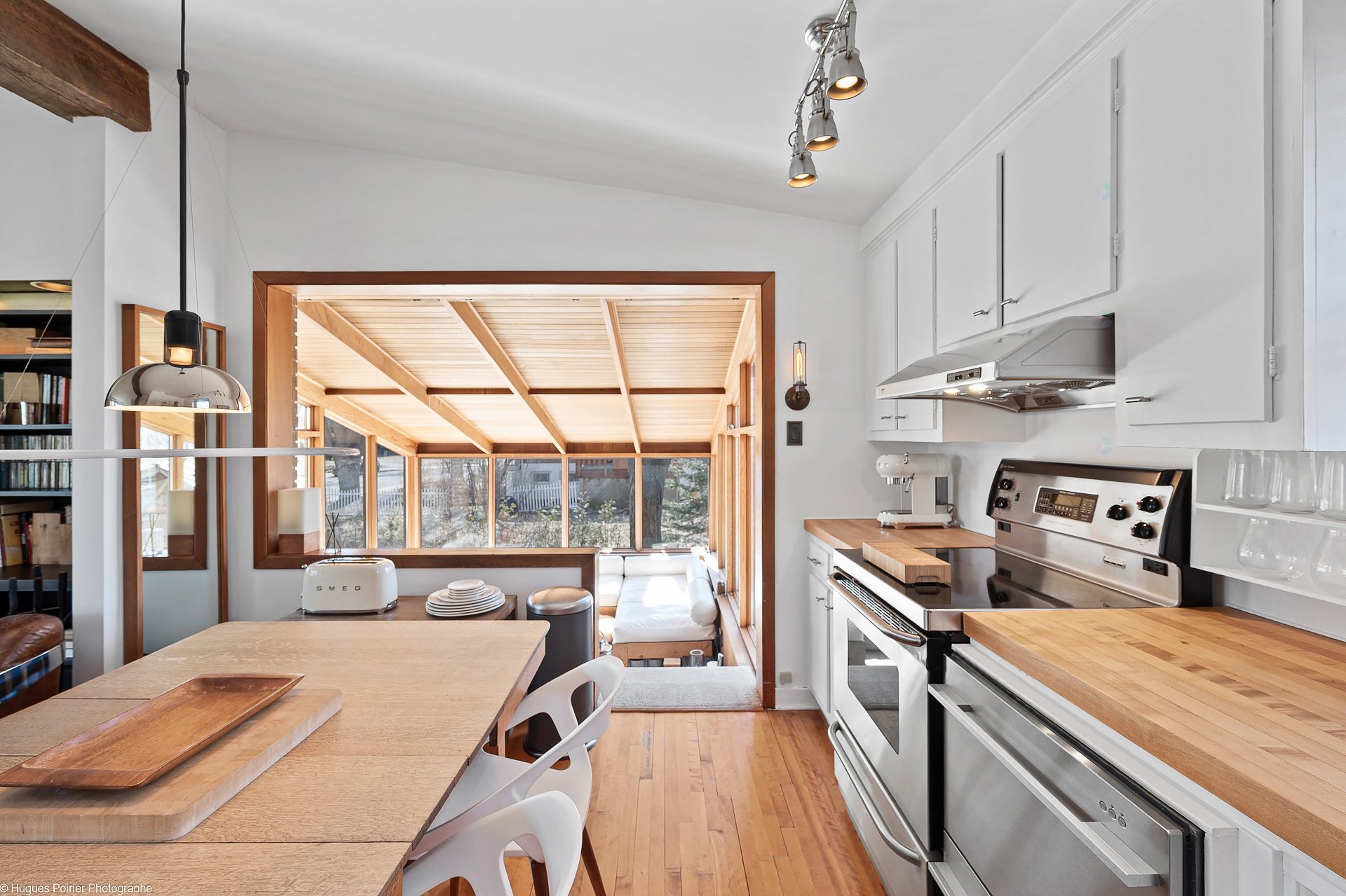 









3230


Rue McCarthy

,
Montréal (Saint-Laurent),




QC
H4K2A2

