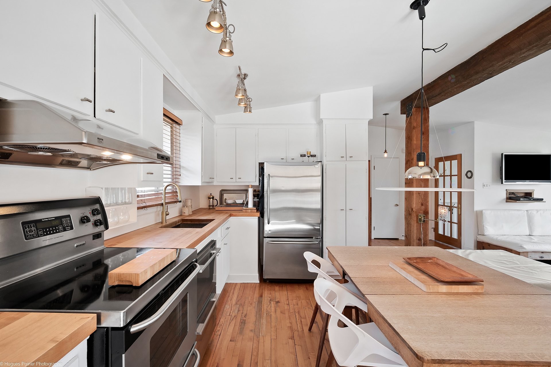 









3230


Rue McCarthy

,
Montréal (Saint-Laurent),




QC
H4K2A2

