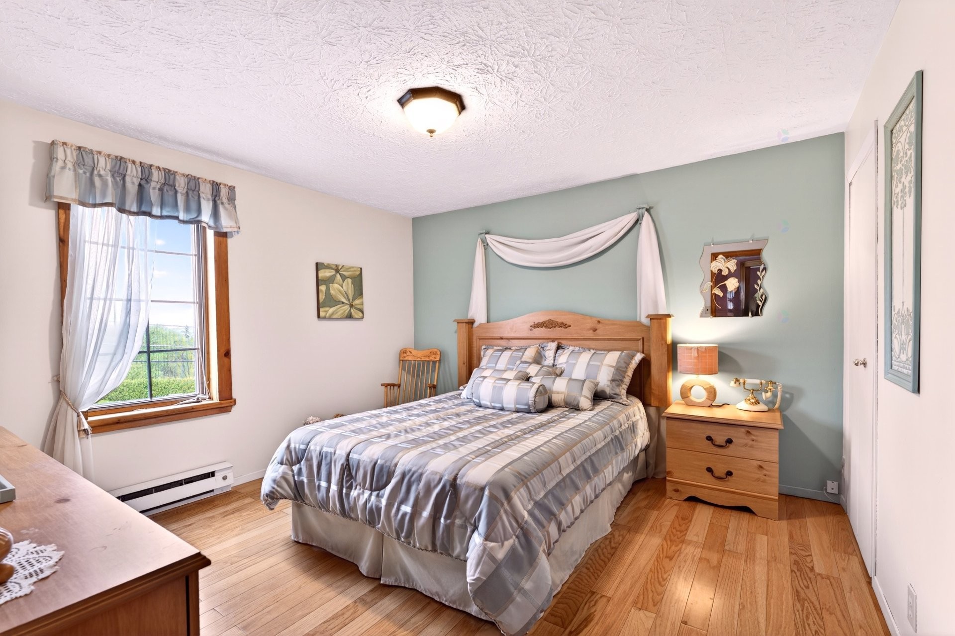









120


Rue Nicolas-Viel

,
Magog,




QC
J1X3T9

