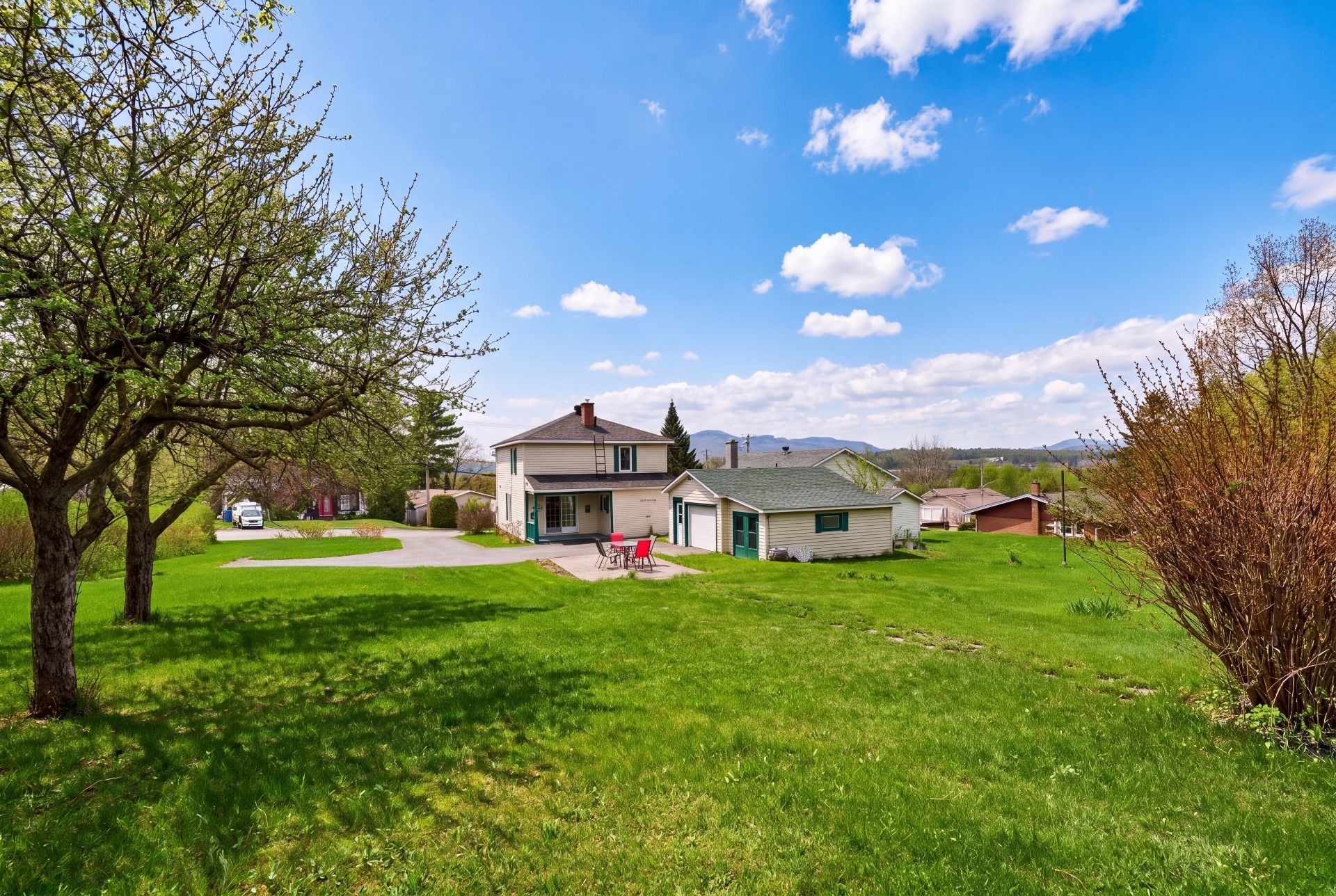 









120


Rue Nicolas-Viel

,
Magog,




QC
J1X3T9

