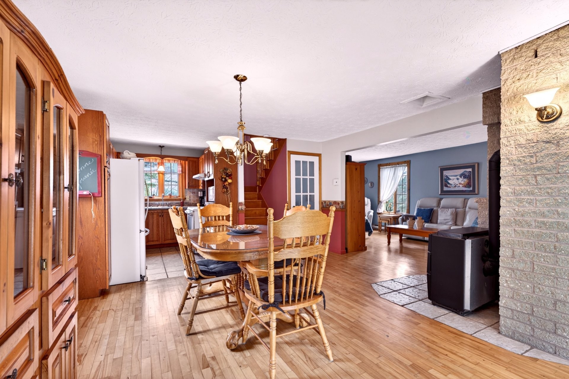 









120


Rue Nicolas-Viel

,
Magog,




QC
J1X3T9

