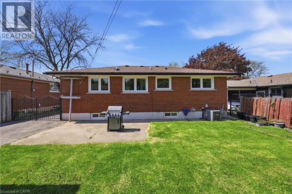 












168 NUGENT Drive

,
Hamilton,




Ontario
L8H2N4

