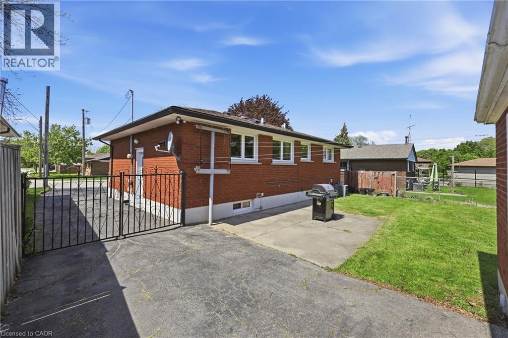 












168 NUGENT Drive

,
Hamilton,




Ontario
L8H2N4

