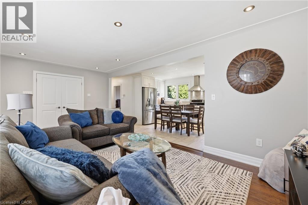 












168 NUGENT Drive

,
Hamilton,




Ontario
L8H2N4

