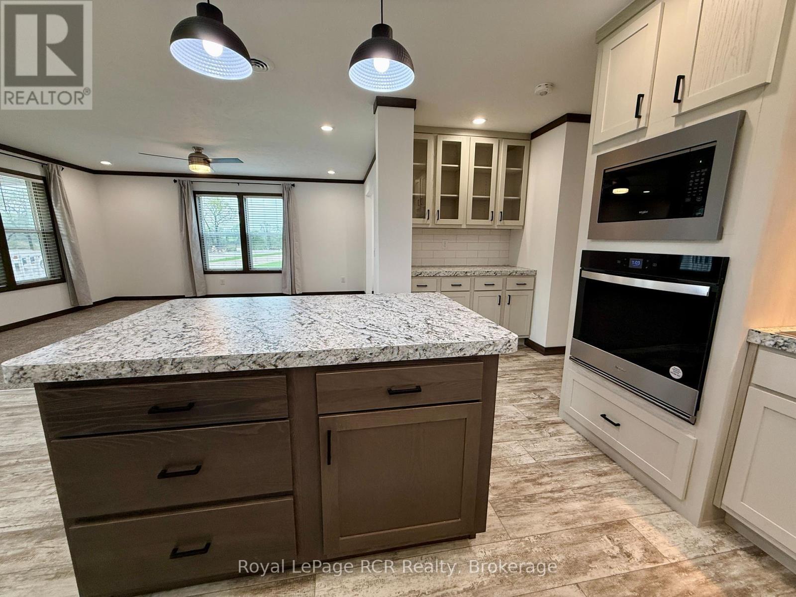 












210 SPRUCE DRIVE

,
West Grey,




Ontario
N4N3B8

