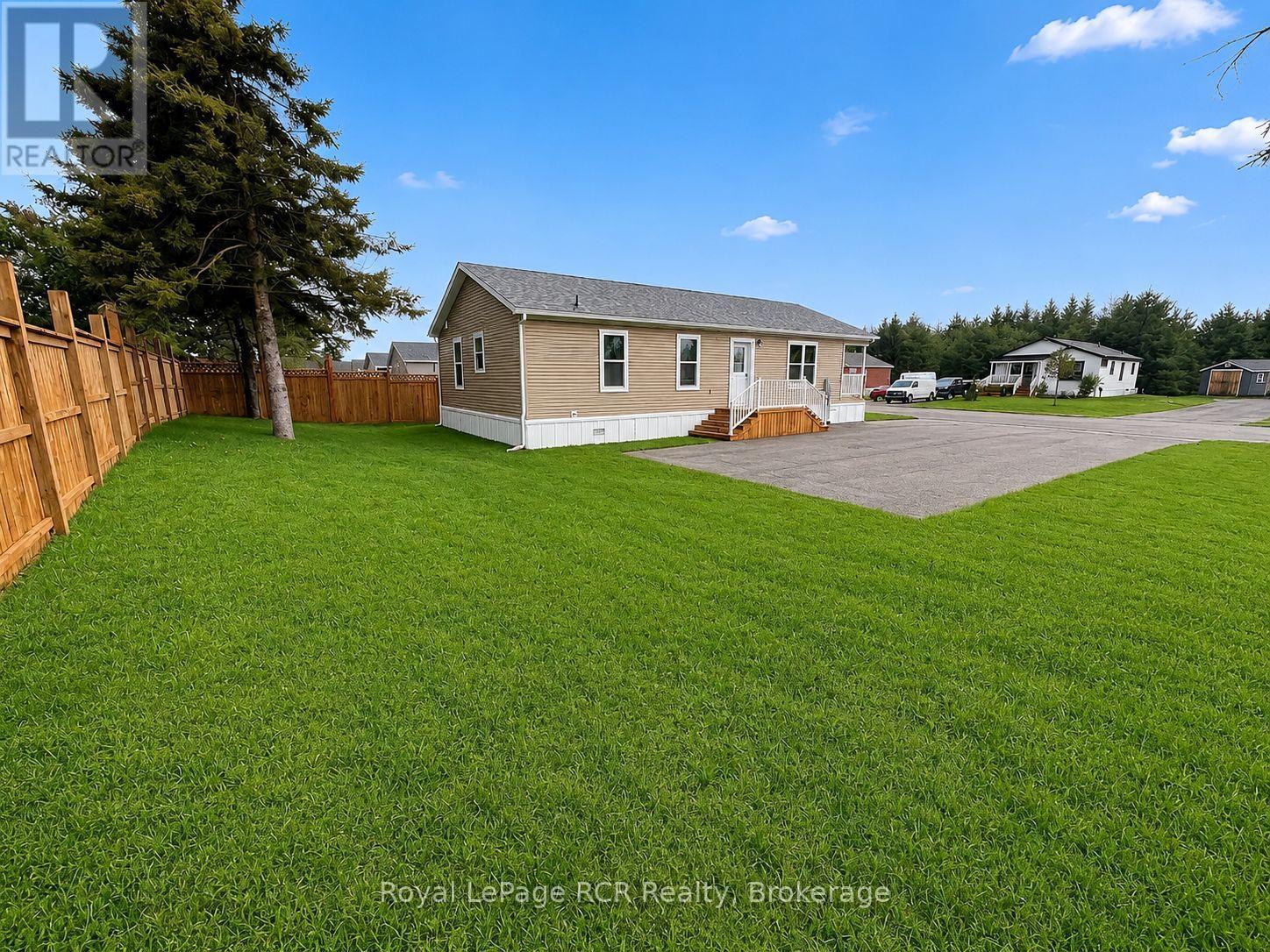 












210 SPRUCE DRIVE

,
West Grey,




Ontario
N4N3B8

