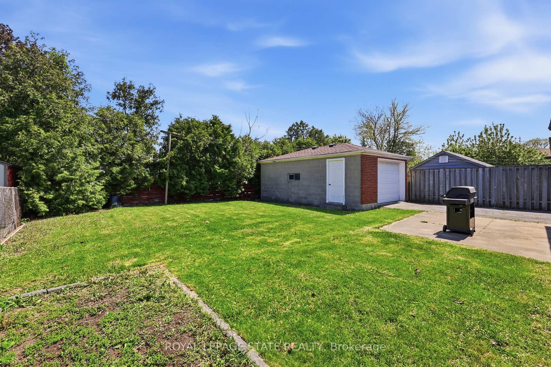 









168


Nugent

Drive,
Hamilton,




ON
L8H 2N4

