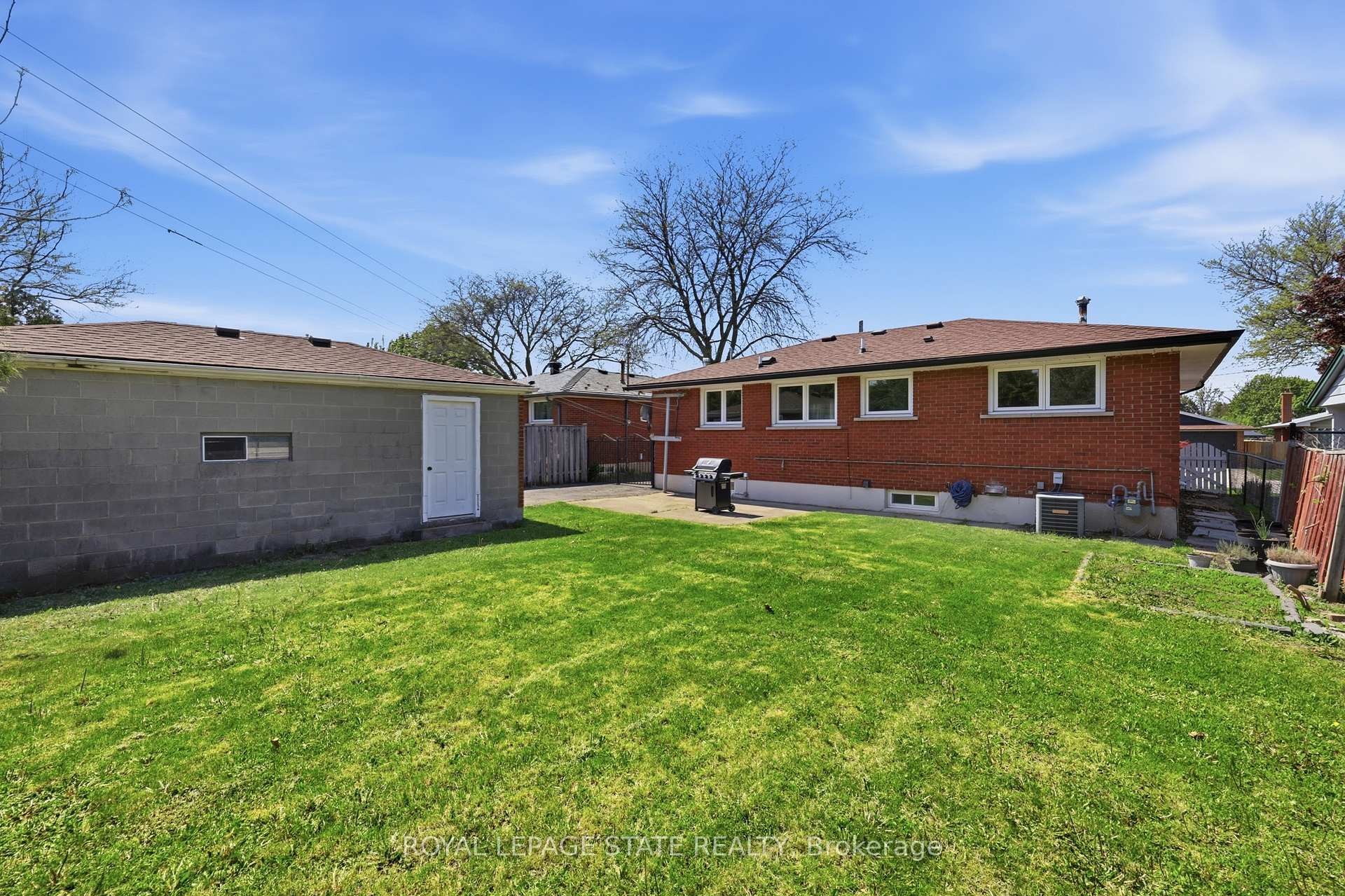 









168


Nugent

Drive,
Hamilton,




ON
L8H 2N4

