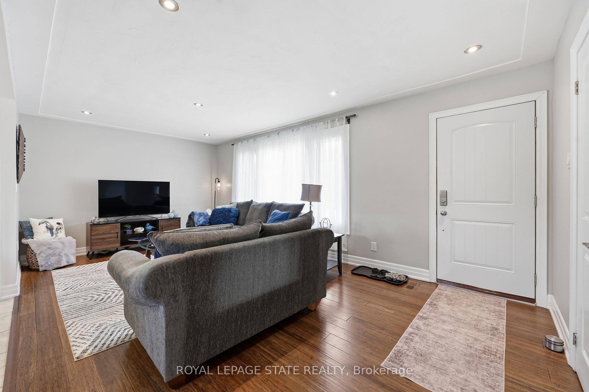 









168


Nugent

Drive,
Hamilton,




ON
L8H 2N4

