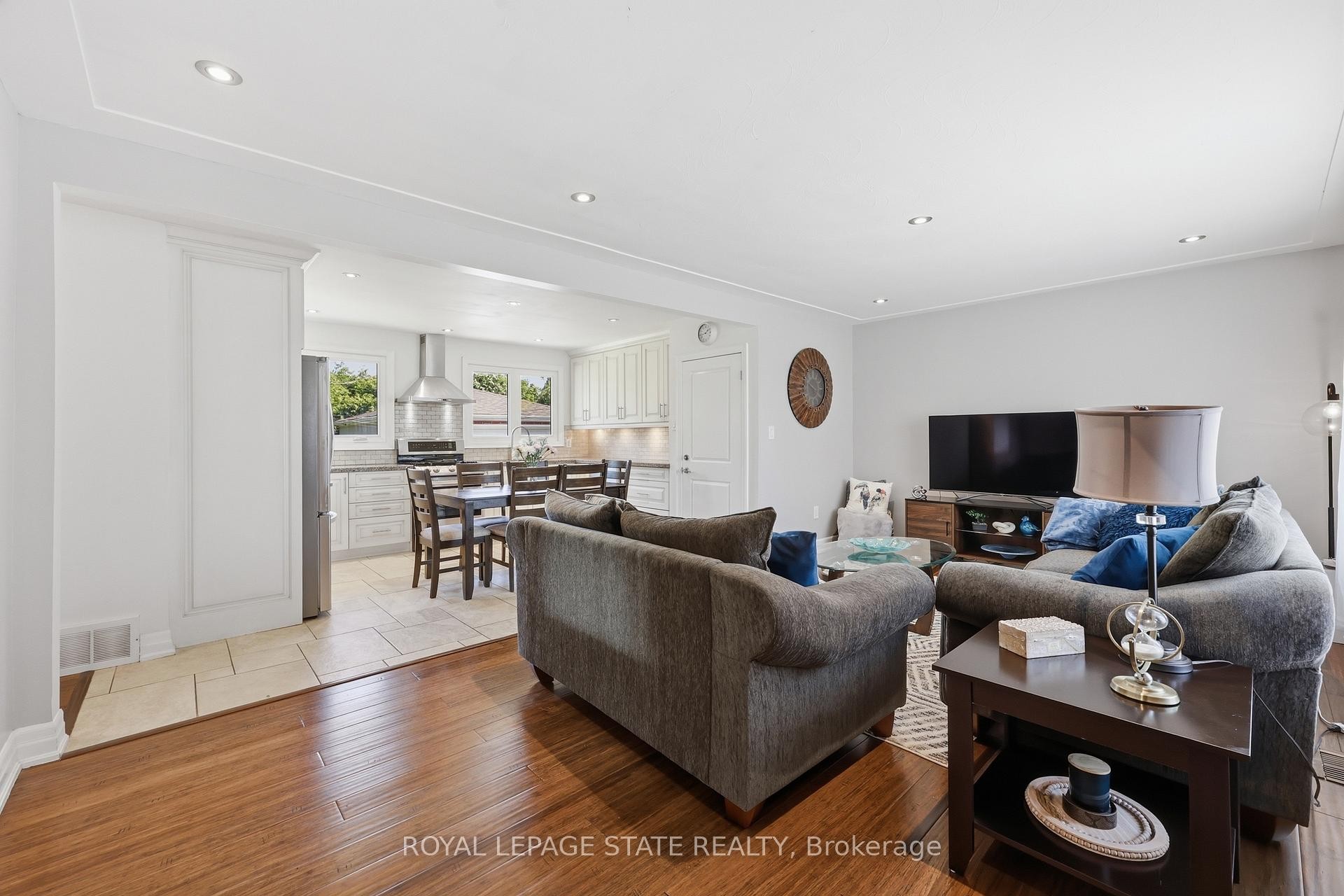 









168


Nugent

Drive,
Hamilton,




ON
L8H 2N4

