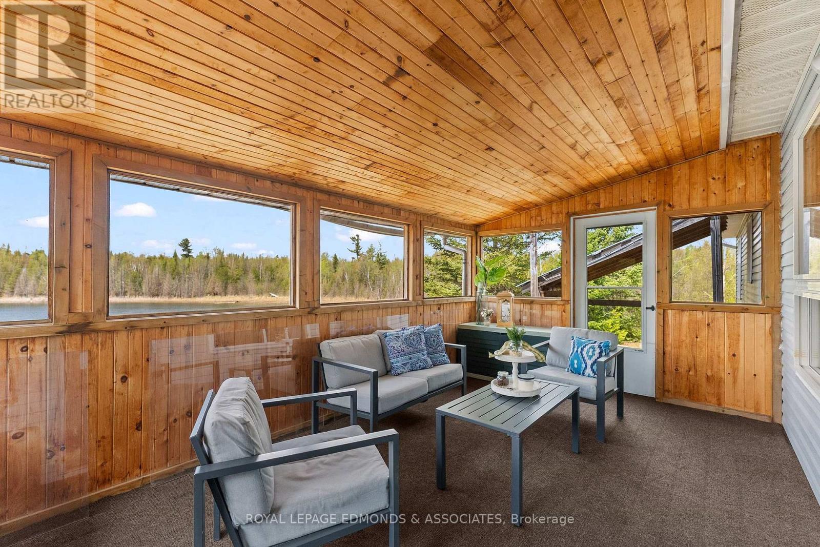 












164 GARDEN LAKE TRAIL

,
Whitewater Region,




Ontario
K0J1Y0

