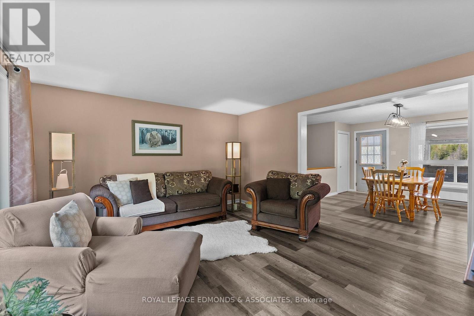 












164 GARDEN LAKE TRAIL

,
Whitewater Region,




Ontario
K0J1Y0

