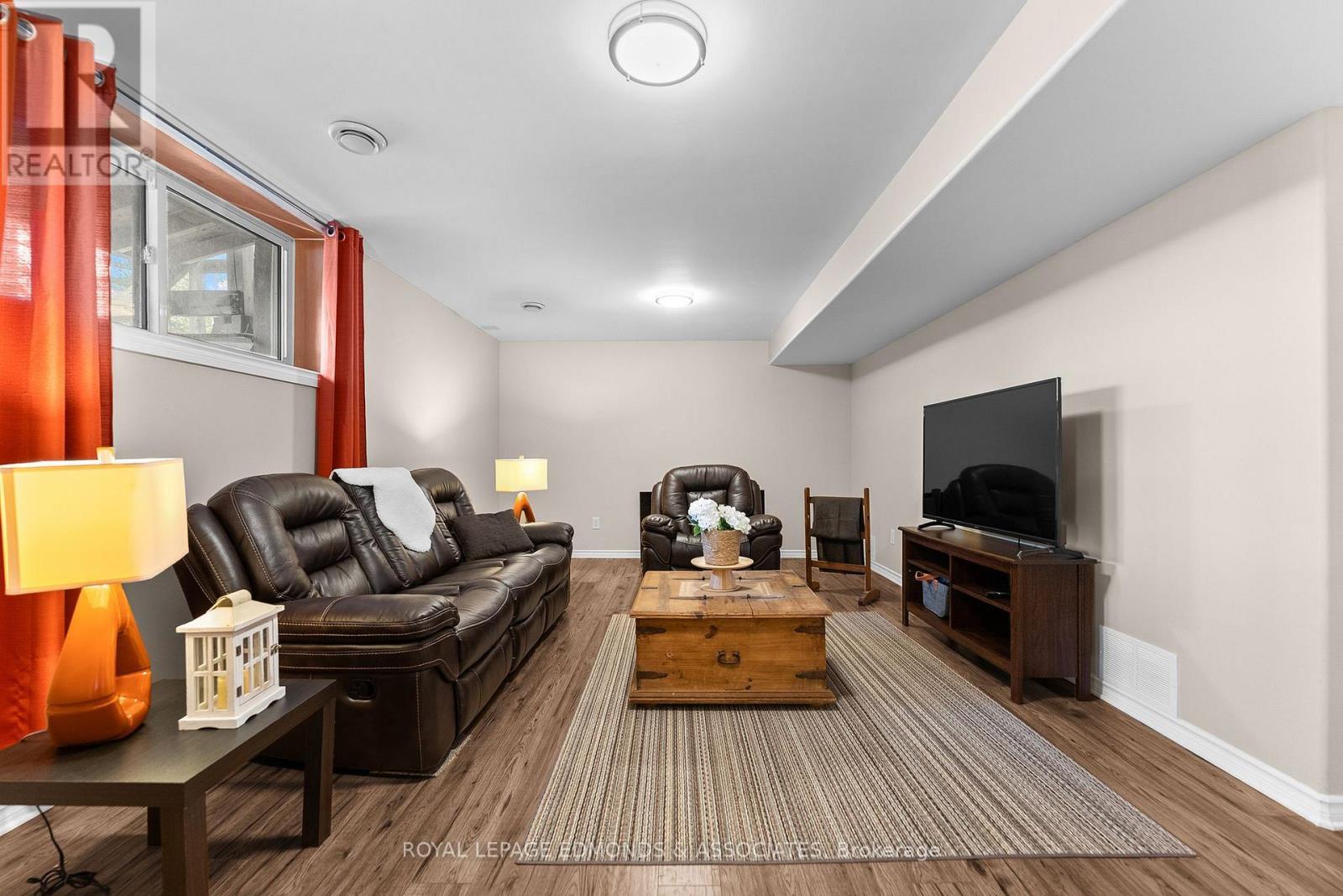 












164 GARDEN LAKE TRAIL

,
Whitewater Region,




Ontario
K0J1Y0

